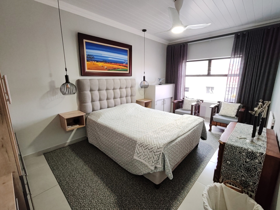 3 Bedroom Property for Sale in Avonddans Western Cape